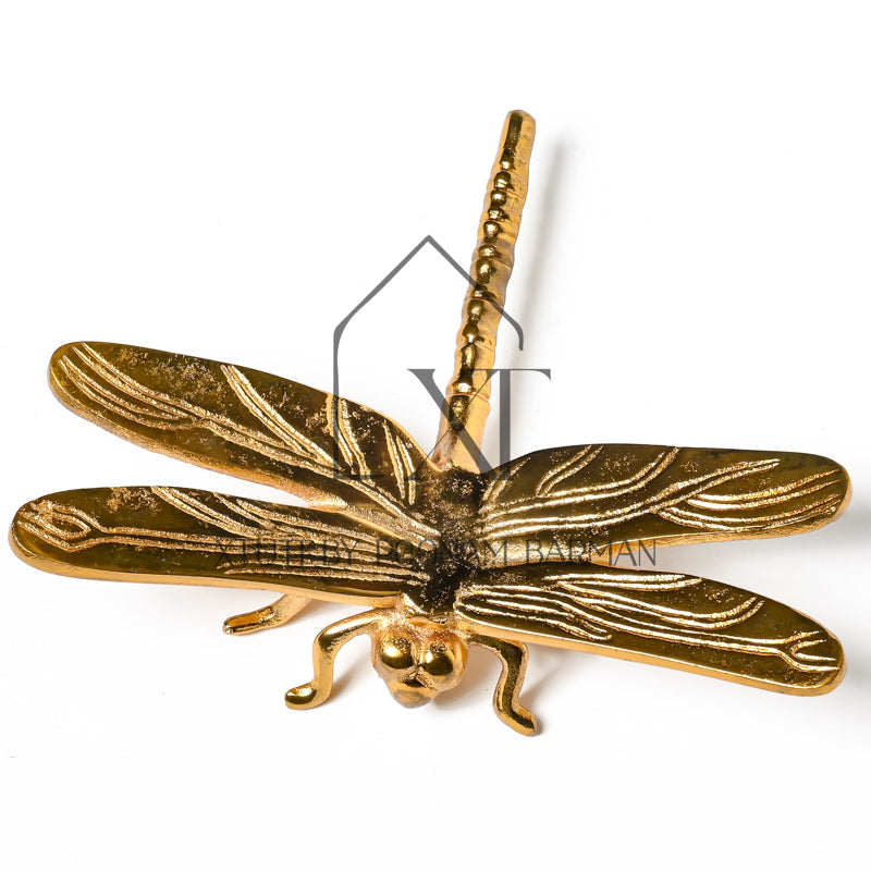 Dragon fly wall plug